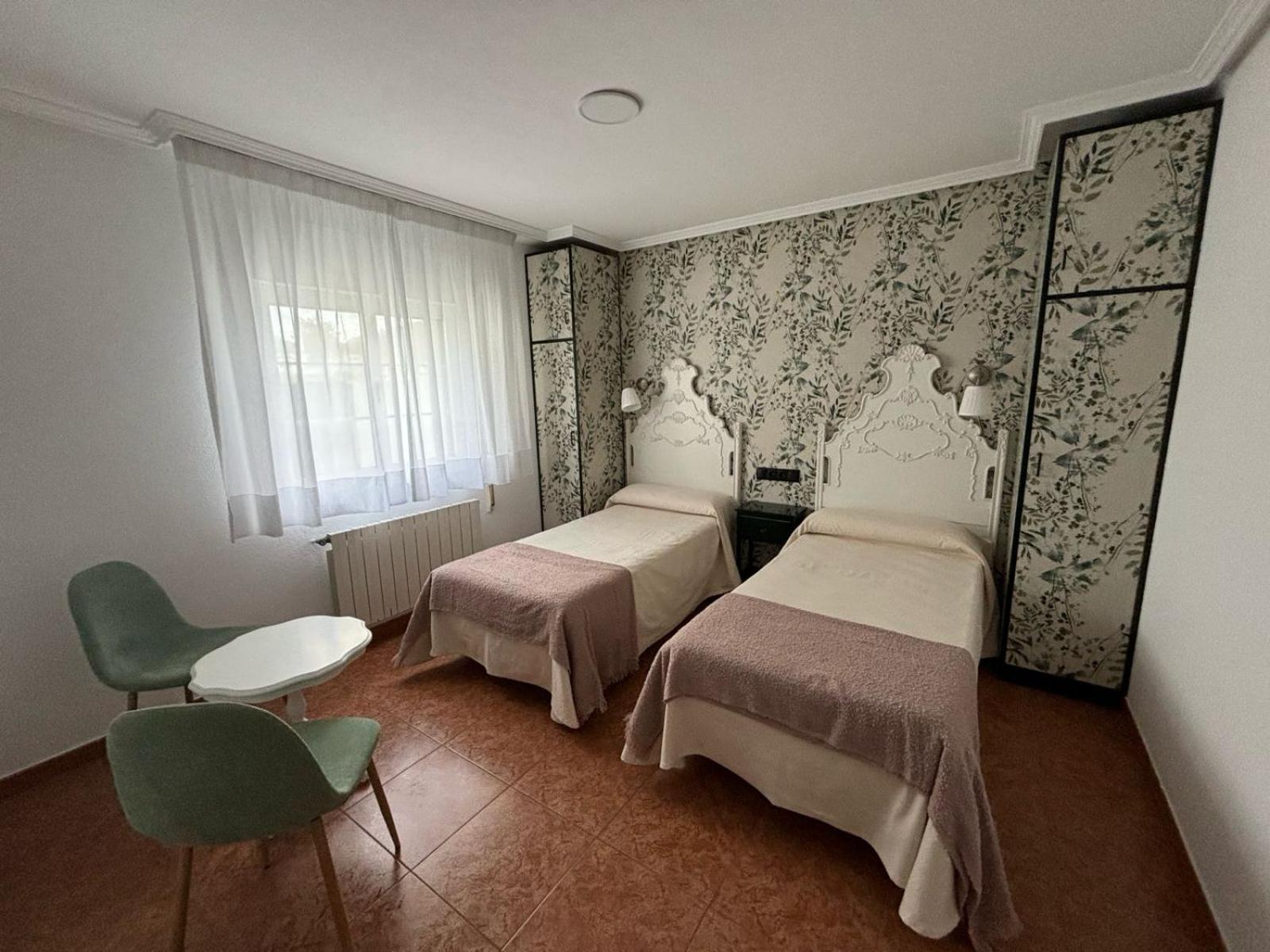 Luarca Zabala Hotell Almuña Eksteriør bilde